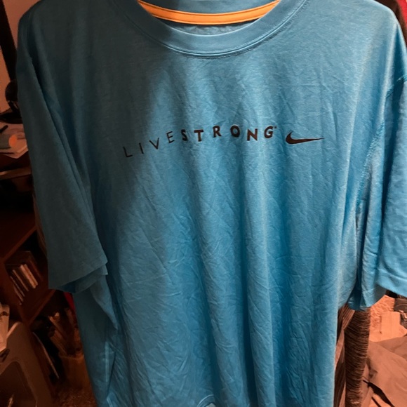 Active wear t-shirts. Great condition - Picture 9 of 16